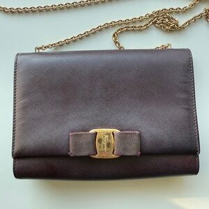 Salvatore Ferragamo Vara Bow Chain Crossbody Wallet Plum Saffiano Leather